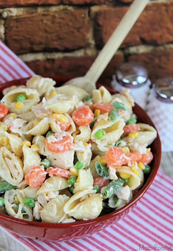 This chicken dinner pasta salad has all the flavors of a cozy chicken dinner, but in a cool, make-ahead-friendly form. Using canned chicken keeps prep fast, and since it’s served cold, it’s a great option for hot summer days when turning on the oven feels like too much. Easy, filling, and weeknight-approved.