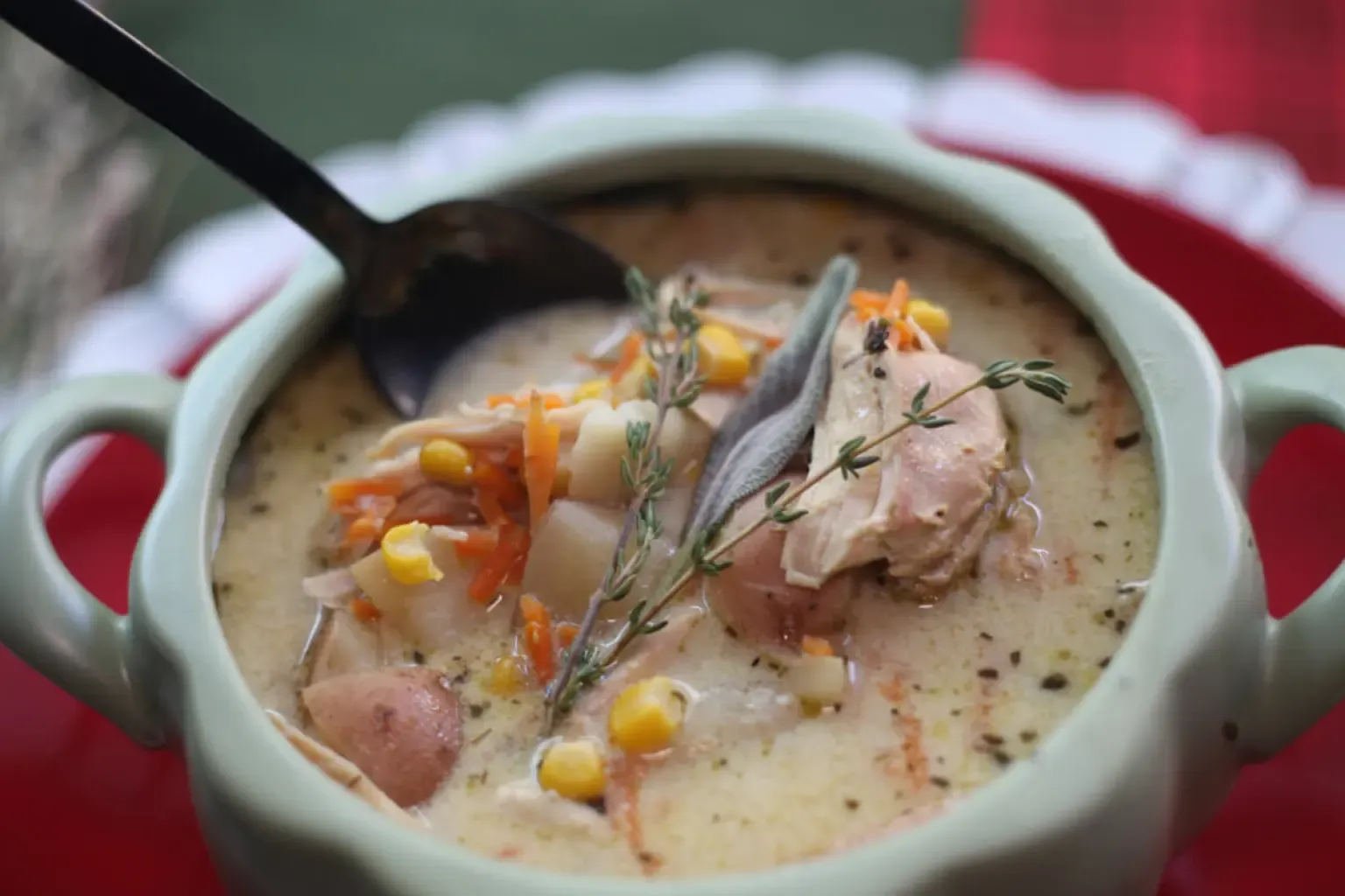 When the weather turns chilly, a warm bowl of chicken corn chowder just hits different. It’s creamy, hearty, and so comforting you’ll catch yourself cupping the bowl like it’s a tiny hand-warmer. This version uses a whole rotisserie chicken plus plenty of fresh herbs, and the simple roux gives it that rich, velvety texture everyone loves. The best part? It’s super flexible, so you can tweak it based on whatever you’ve got lurking in the fridge. A proper cosy-night-in kind of dinner.