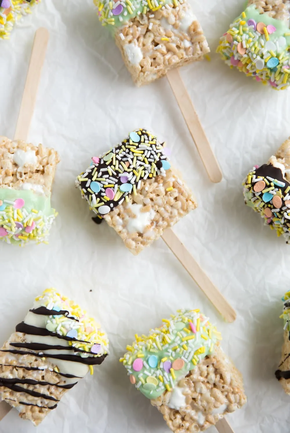 Easter Rice Krispie Popsicles