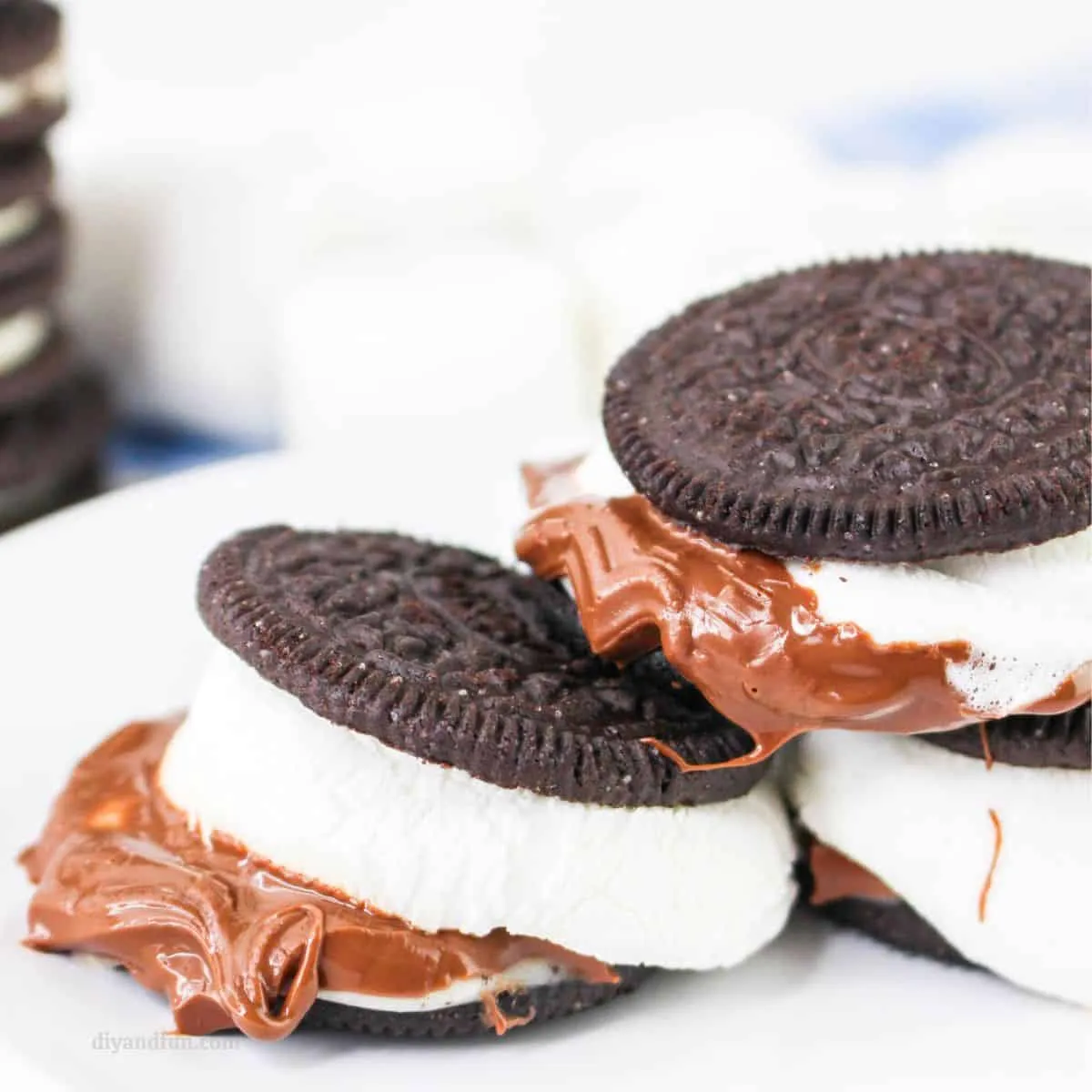 How to Make Oreo S’Mores