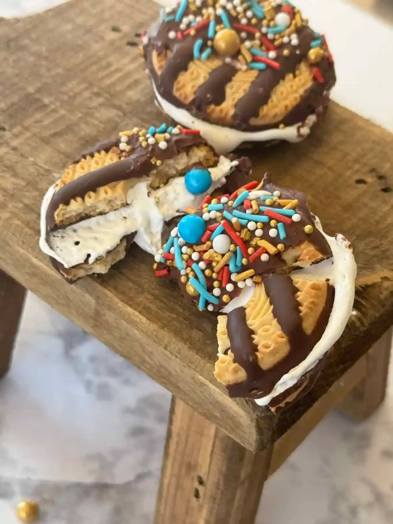 Patriotic S'mores Cookie Sandwich Recipe