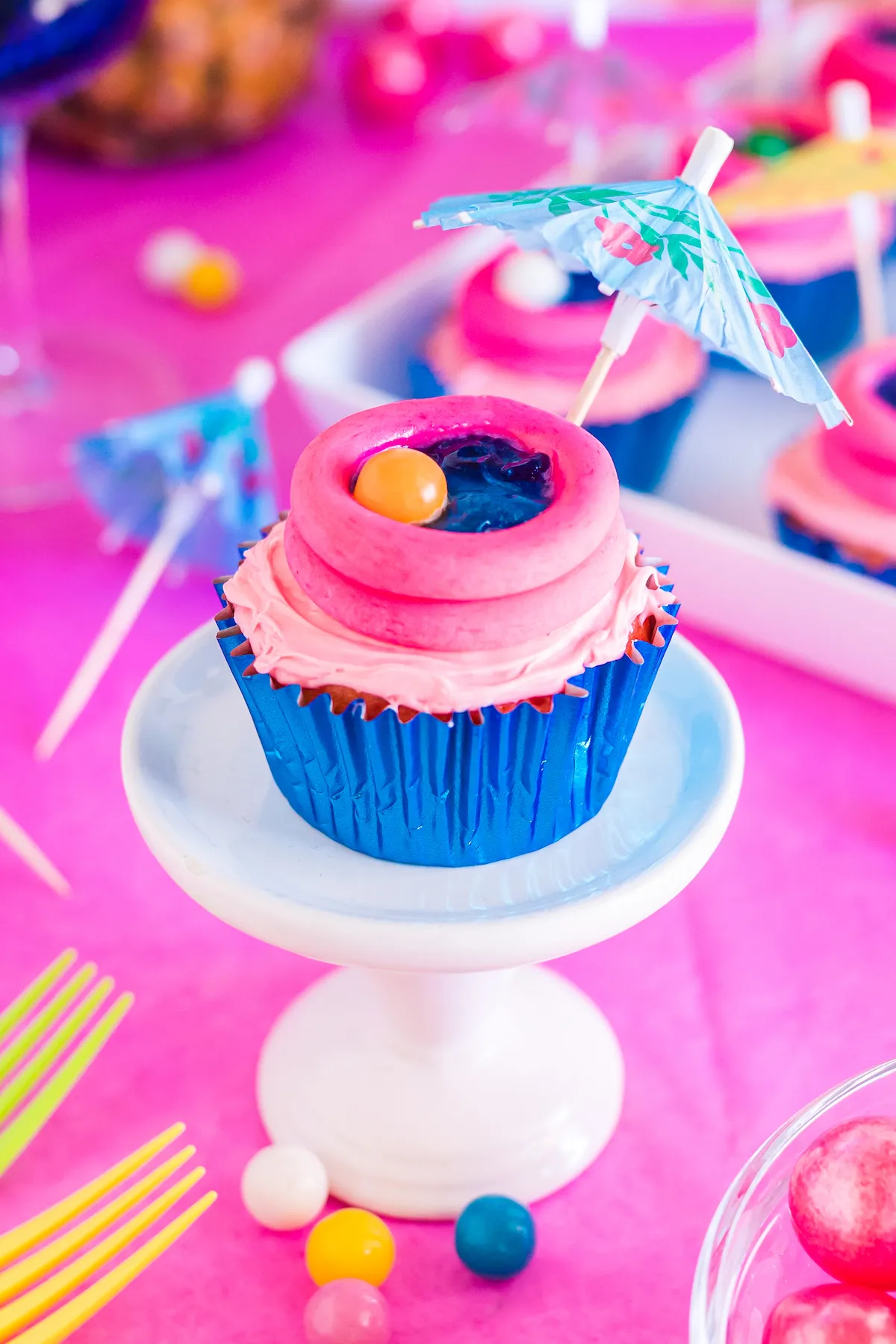 Pool Party Cupcakes