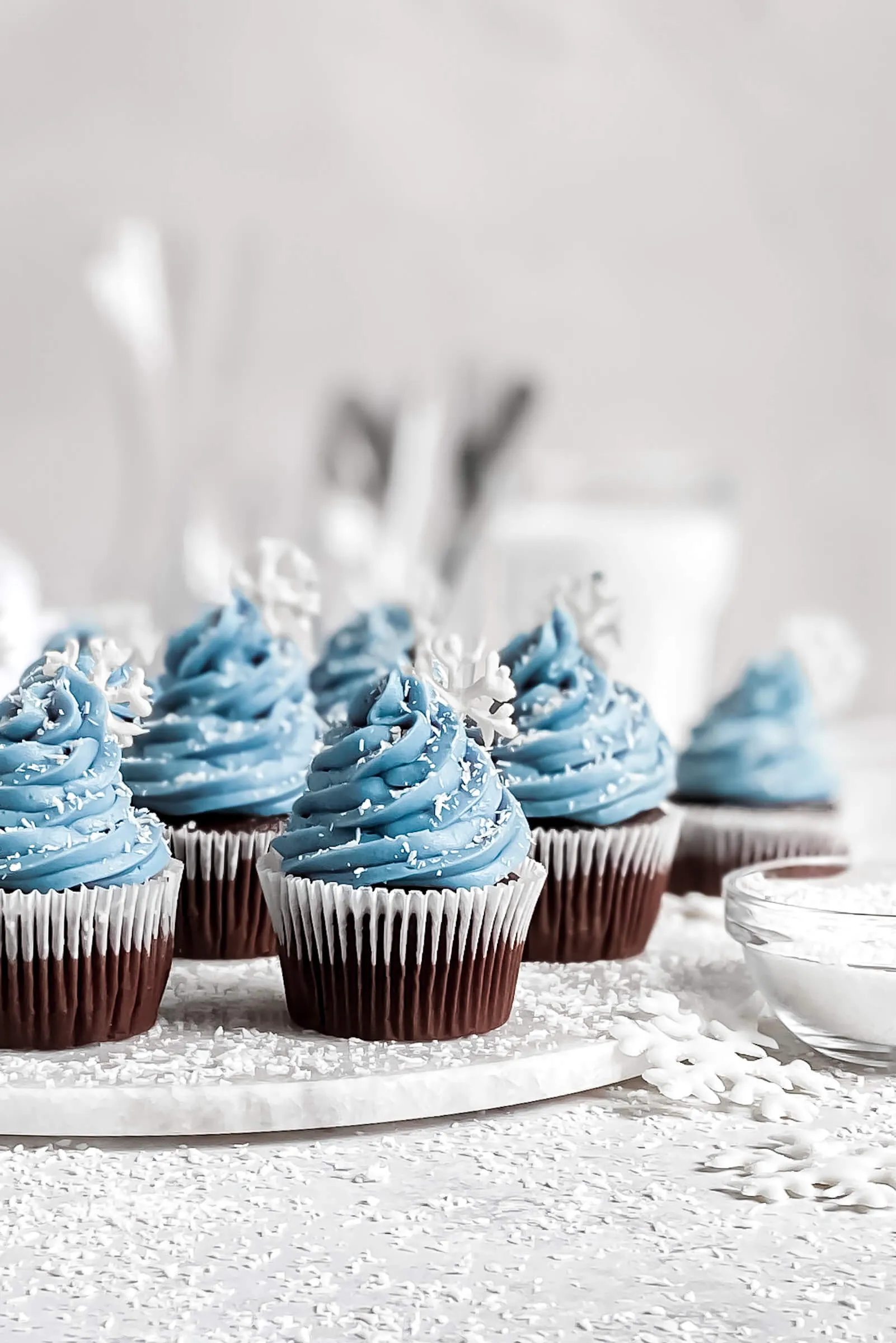 Super Moist Chocolate Cupcakes With Blue Buttercream Frosting