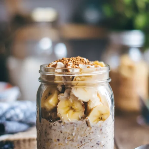 ?☕ Banana Cappuccino Overnight Oats – Your Easy Grab-and-Go Breakfast ?✨ The perfect mix of coffee, banana, and creamy oats for mornings that need a boost. ??